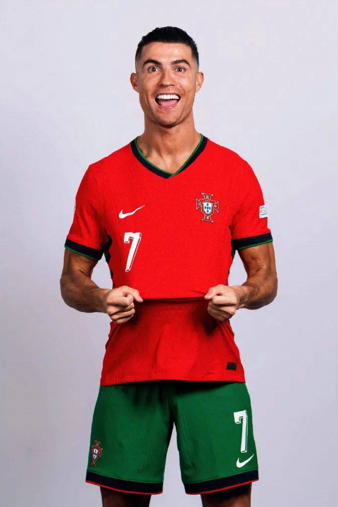 祝贺！梅西斩获第47个冠军，美职联总决赛：迈阿密国际3-1温哥华（梅西收获生涯第47冠！迈阿密国际3-1击败温哥华，美职联总决赛告捷）