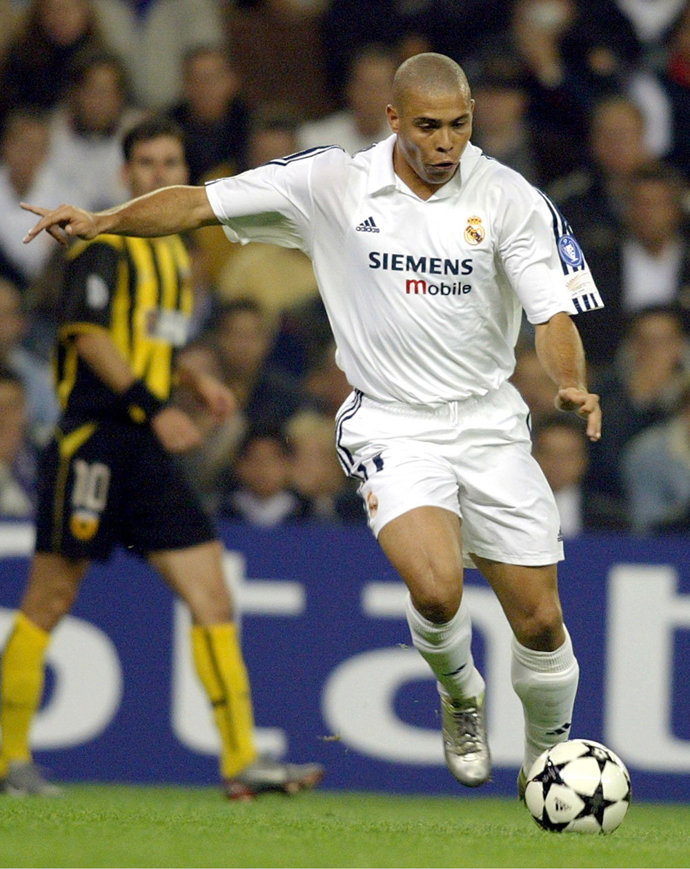 每体：阿隆索执教皇马150天，战绩亮眼但更衣室问题有待解决（每体：阿隆索执掌皇马150天，成绩不俗更衣室隐忧待解）