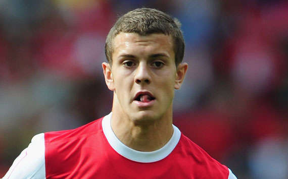 意甲保级生死冲！萨索洛主场剿杀19名紫百合，贝拉尔迪复出即王炸（意甲保级决战！萨索洛主场迎击紫百合19人，贝拉尔迪复出即发威）