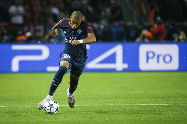 莱奥一剑封喉，AC米兰1-0复仇拉齐奥，登顶意甲积分榜坐山观虎斗（莱奥致命一击，AC米兰1-0复仇拉齐奥登顶意甲榜首，静观群雄鏖战）