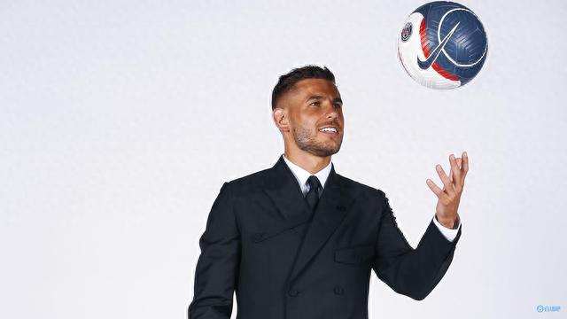 马特乌斯：昂达夫应重返德国队，他在锋线上的表现不可或缺（马特乌斯呼吁德国队再征召昂达夫：锋线价值不可或缺）