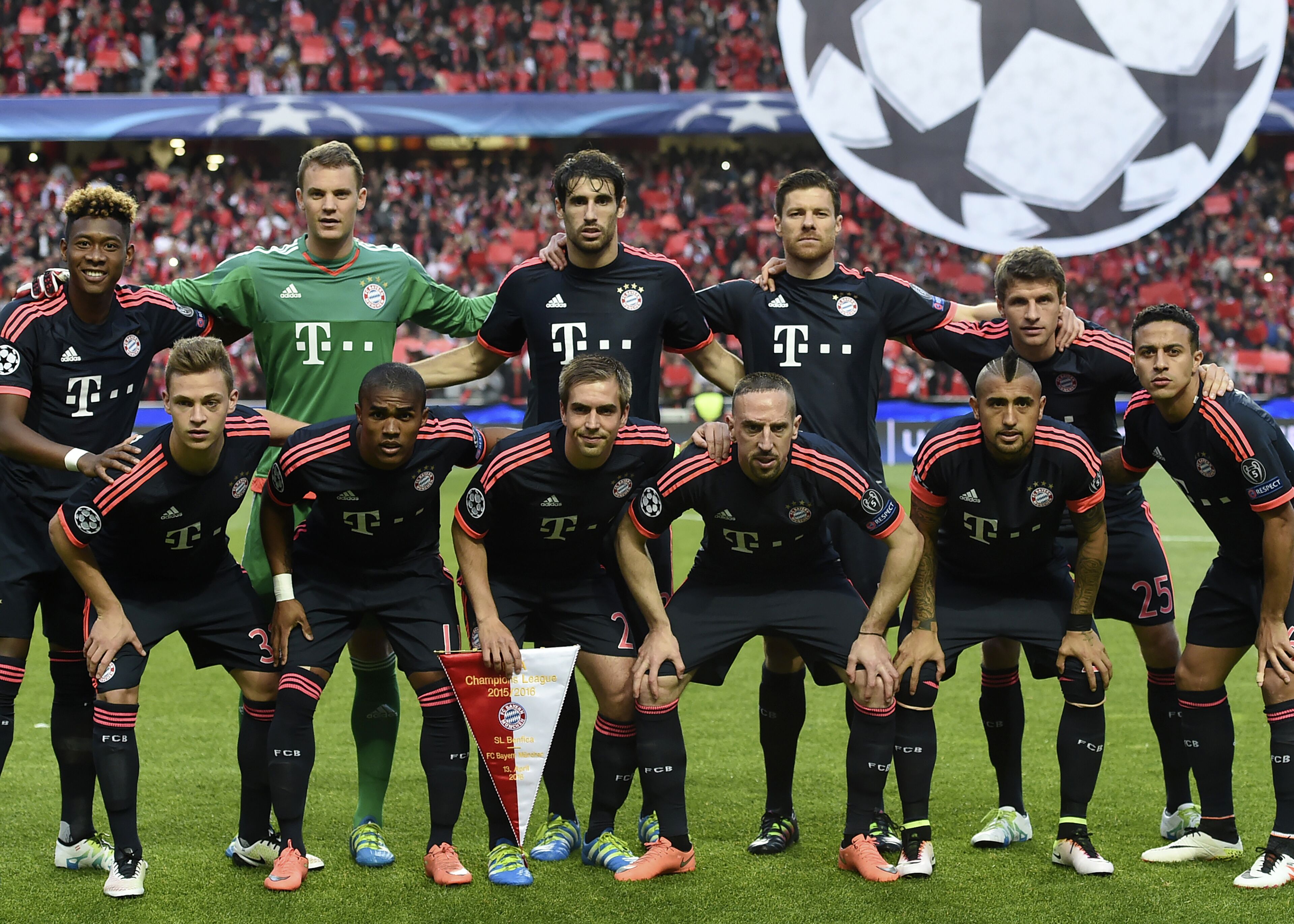 传记作者：莱万曾不满哈维的训练，他在波兰和拜仁都曾施压换帅（传记作者爆料：莱万不满哈维训练，曾在波兰与拜仁推动换帅）